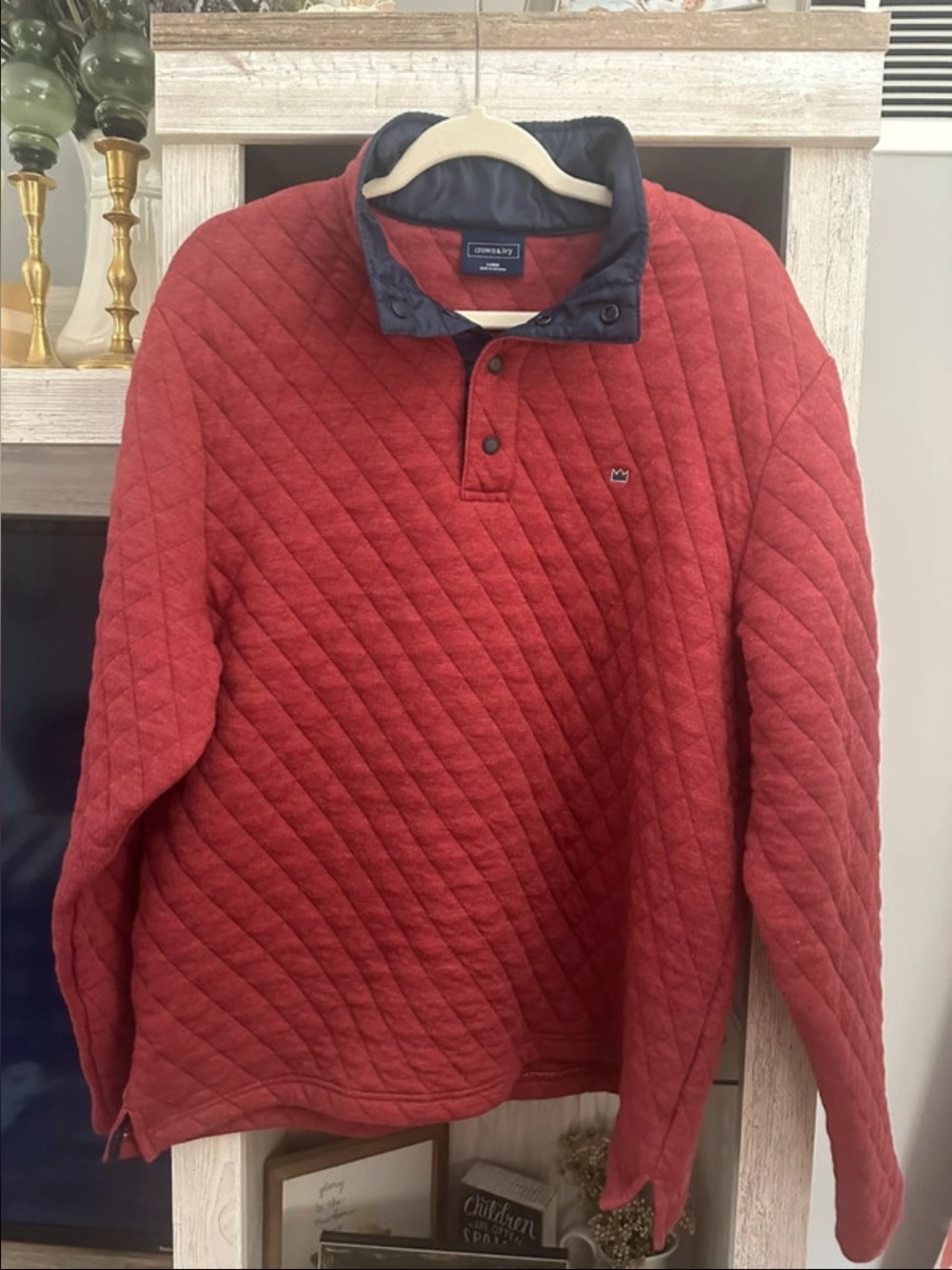 crown & ivy Quilted Red Pullover with Navy Collar